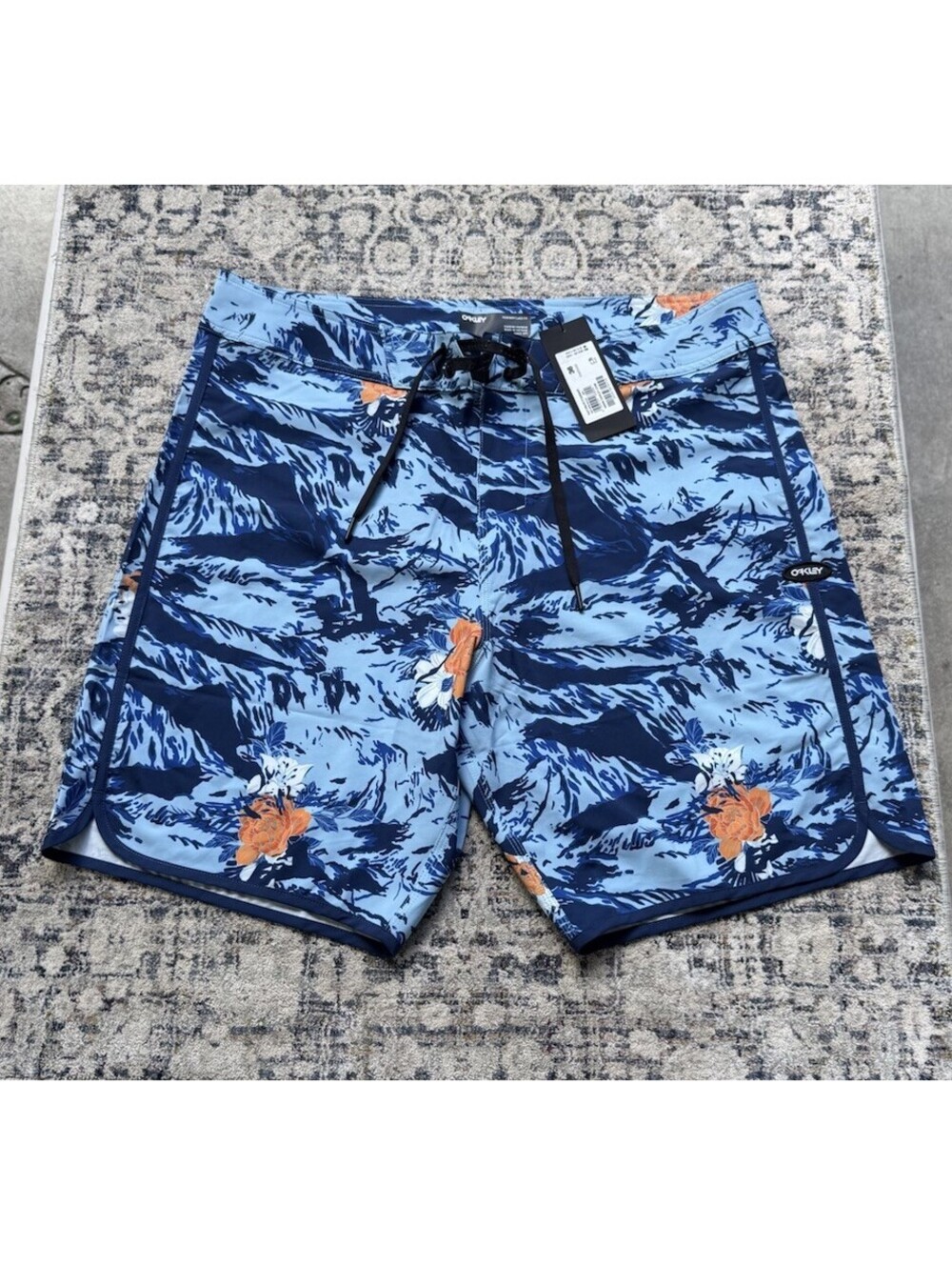 NEW OAKLEY Palm Florals Rc Boardshort Men's Size 36 Camo Blue